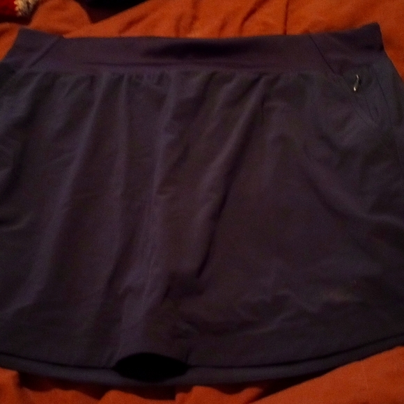EUC STYLUS Size Medium Woman’s athletic skirt/ skort. Pickle ball - Picture 1 of 10